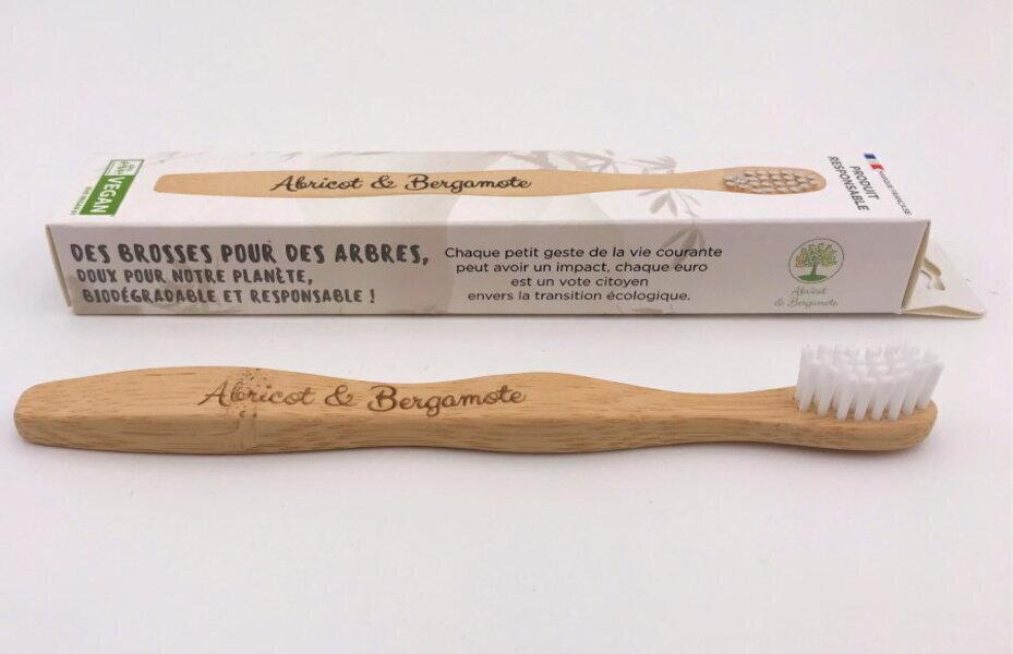 Brosses à dent - Enfant blanche thumbnail