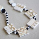 12 perles en bois carrées 30 x 5 mm thumbnail