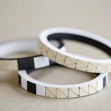 2 bracelets en bois ronds 6,8 cm thumbnail