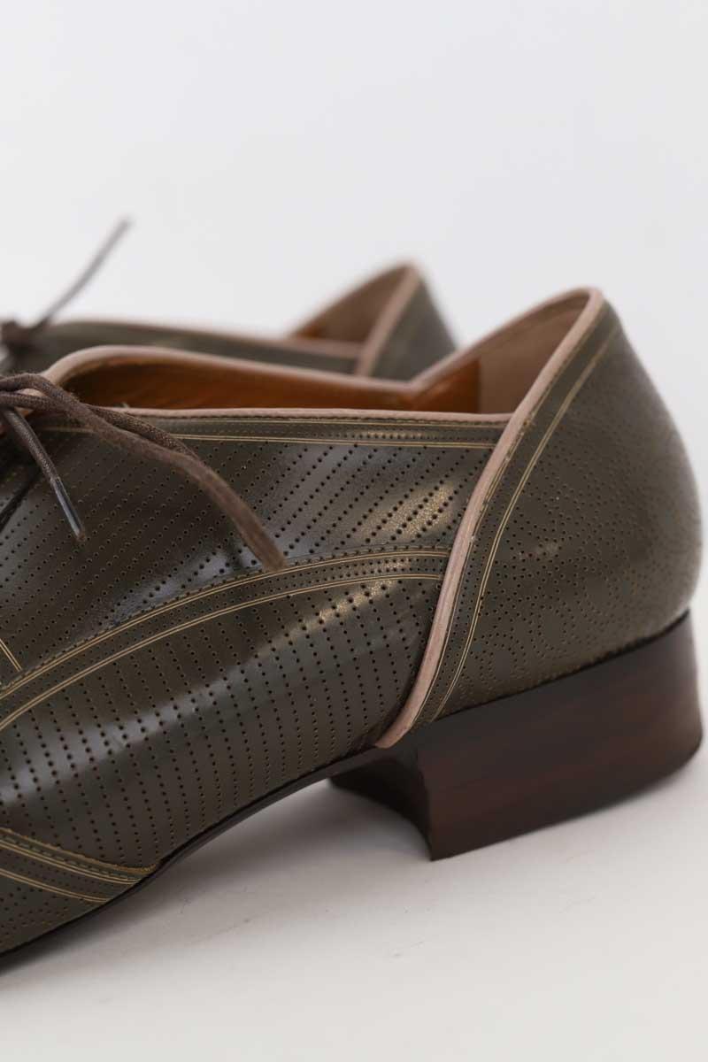 Chaussures à lacets Fendi en cuir thumbnail