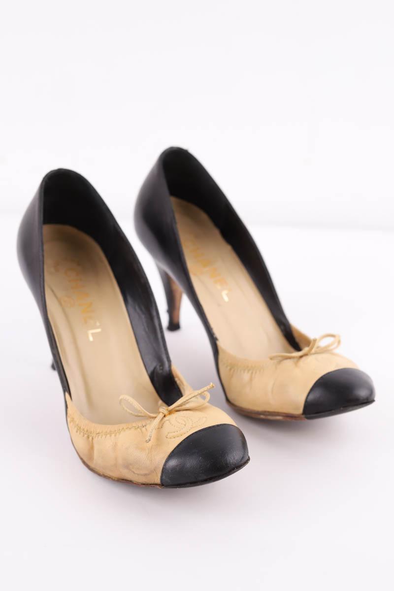 Talons Chanel en cuir thumbnail