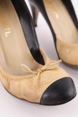 Talons Chanel en cuir thumbnail
