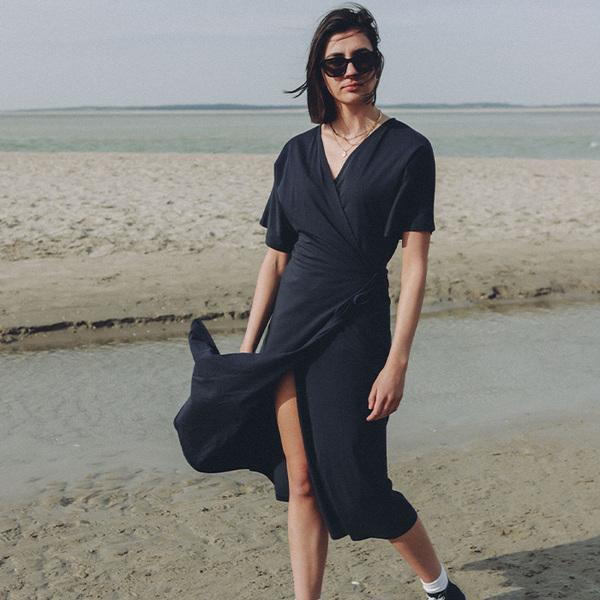 Robe longue portefeuille coton bio bleu marine thumbnail