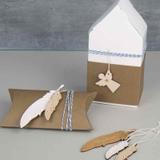 Pendentif en bois 12,5 x 7,5 cm - Plumes thumbnail