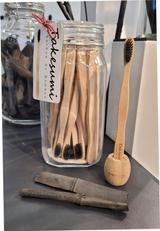 Porte brosse à dent en bambou thumbnail
