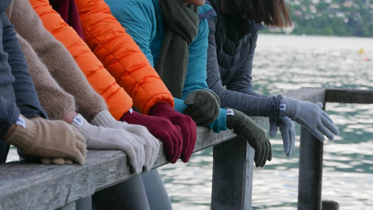 Gants  camel en cachemire régénéré thumbnail