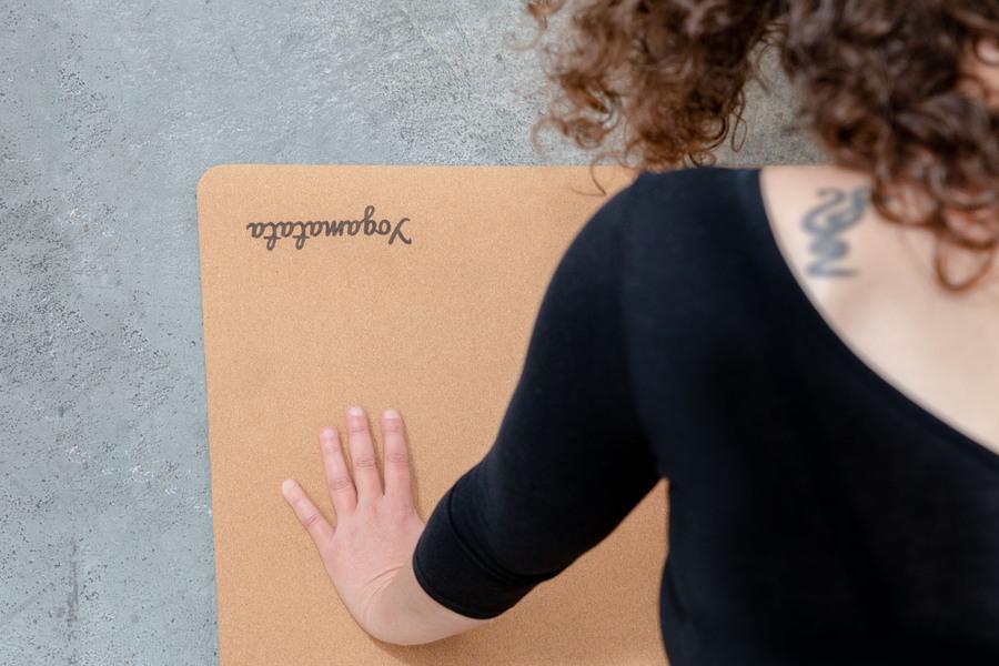 Tapis de yoga pliable de voyage Neutre thumbnail