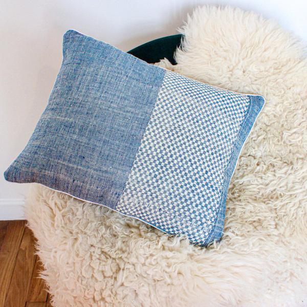 Coussin bleu calme 40x50 en coton thumbnail