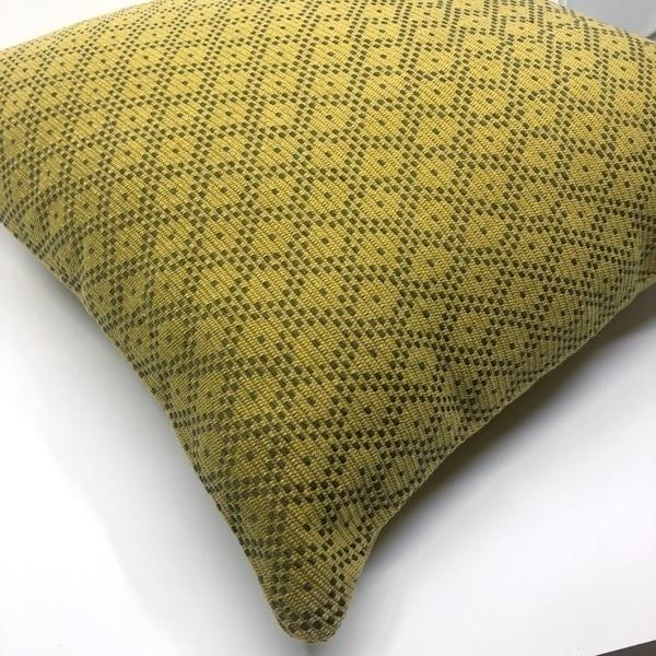 Coussin vert anis  40x40 en coton thumbnail